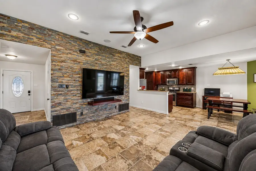 206 King George Way, Ponder, TX 76259 - #3