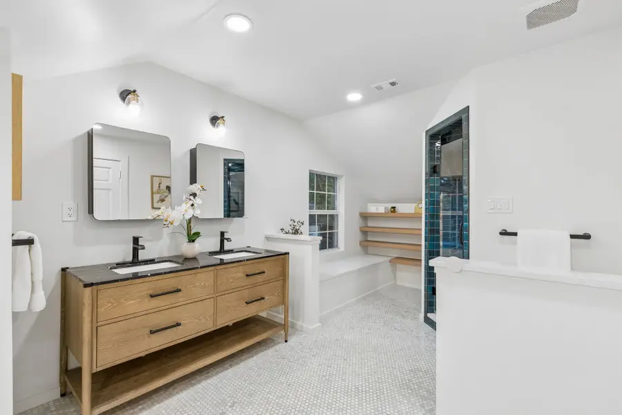 5342 Mccommas Boulevard, Dallas, TX 75206 - #3