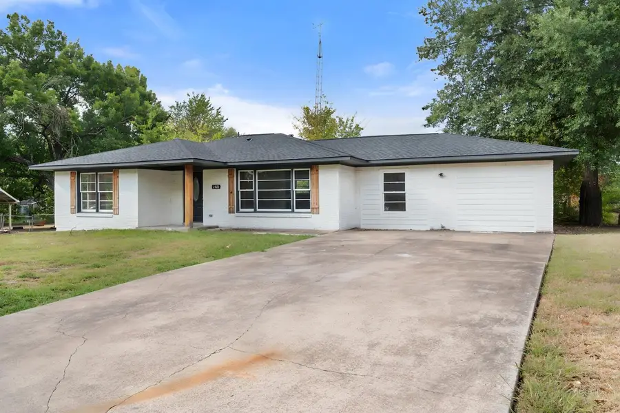 2922 College Circle, Corsicana, TX 75110 - #2