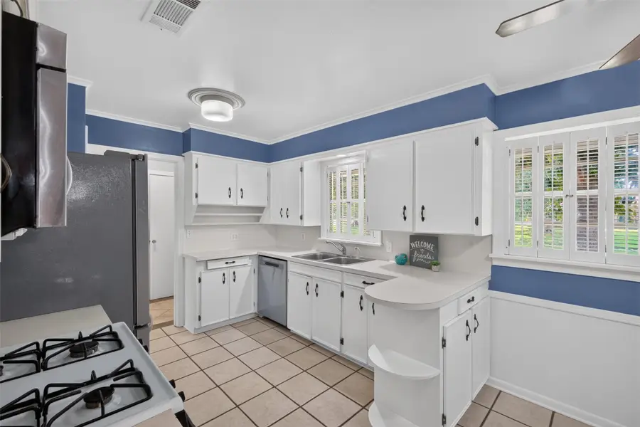 160 Carroll Street, Shreveport, LA 71105 - #3