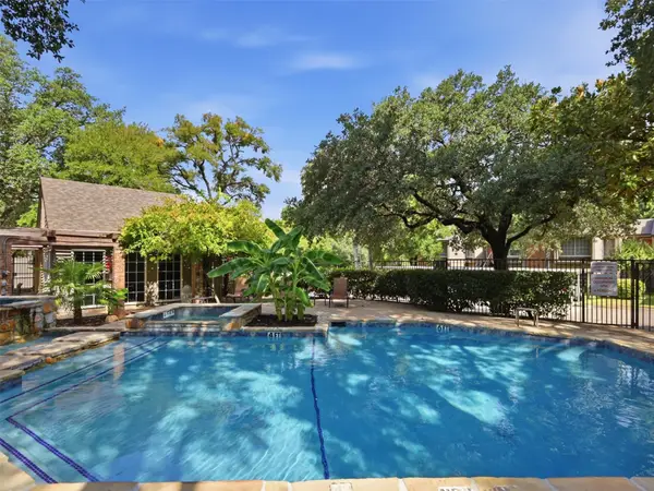 9801 Royal Lane #702, Dallas, TX 75231