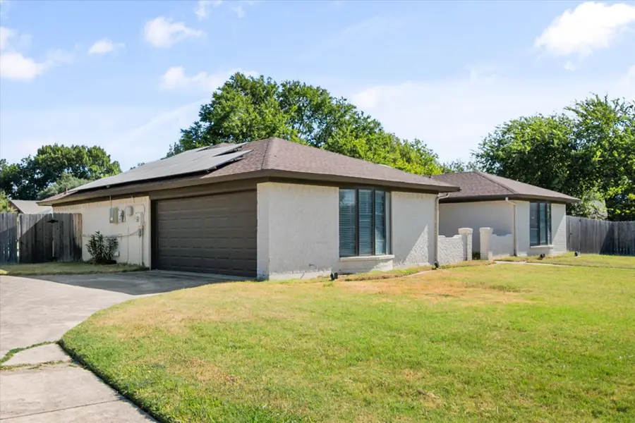 108 Haywood Drive, Benbrook, TX 76126 - #3