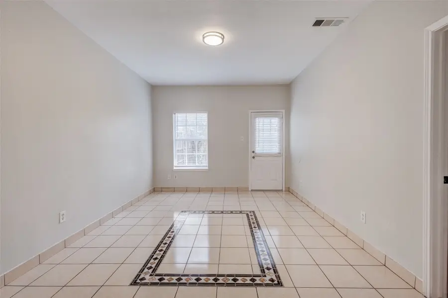 1213 College Street, Grand Prairie, TX 75050 - #2
