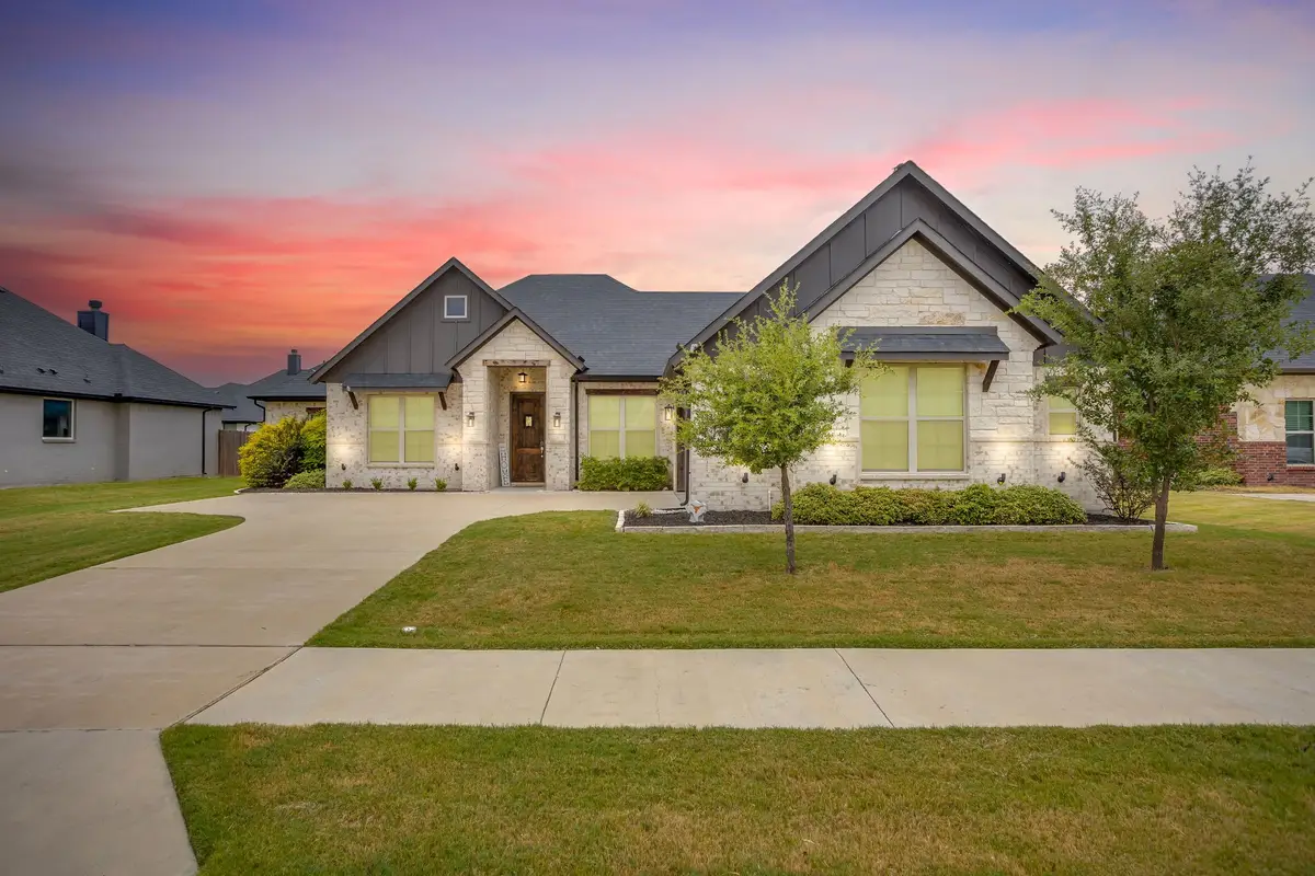 112 Steves Way, Waxahachie, TX 75165 - #1