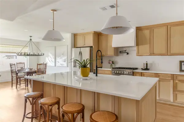 7322 Hunnicut Road, Dallas, TX 75227