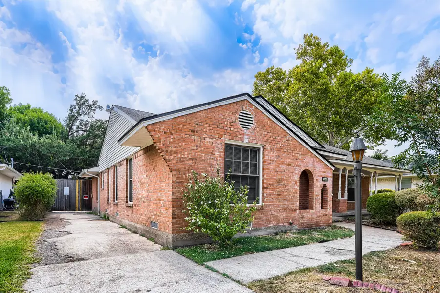 6225 Berryhill Street, Dallas, TX 75231 - #2