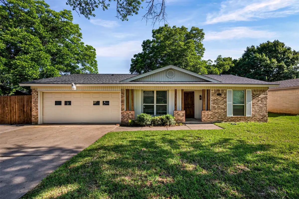 7521 Susan Court, North Richland Hills, TX 76180 - #1