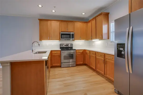 2415 Stutz Drive #C, Dallas, TX 75235
