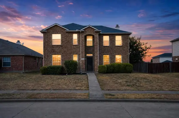 1213 Spring Water Drive, Lancaster, TX 75134