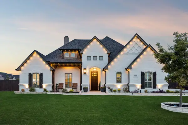 14816 Gentle Dove Street, Justin, TX 76247