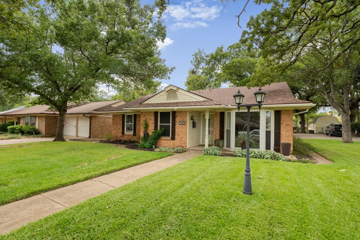 519 Staffordshire Drive, Irving, TX 75061 - #1