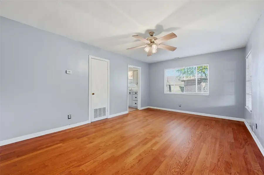 636 S Andrews Avenue, Sherman, TX 75090 - #3