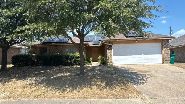 914 Larue Drive, Cedar Hill, TX 75104