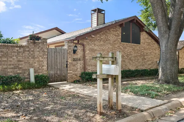 2216 Winter Sunday Way, Arlington, TX 76012