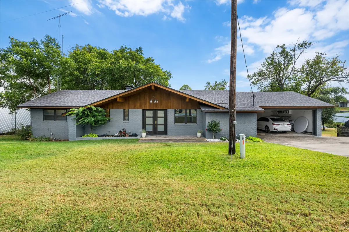 80 Bayside Circle, Gainesville, TX 76240 - #1