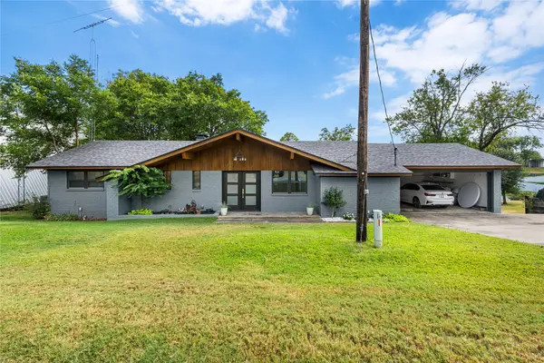 80 Bayside Circle, Gainesville, TX 76240