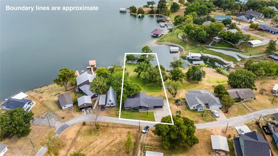80 Bayside Circle, Gainesville, TX 76240 - #3