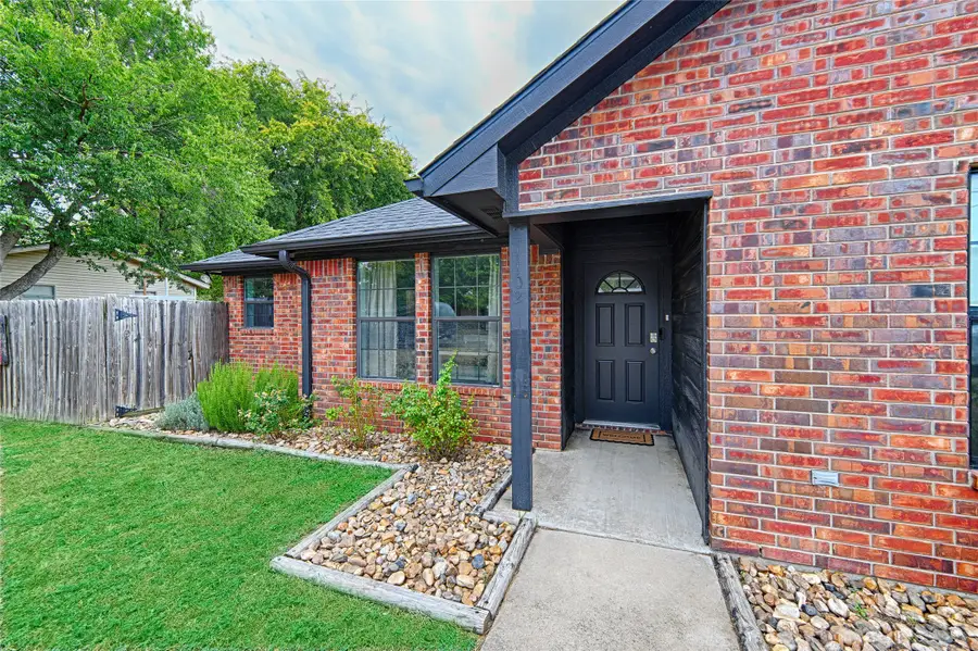 1102 14th Street, Honey Grove, TX 75446 - #3