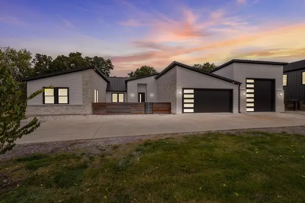 211 Shahan Drive, Shady Shores, TX 76208