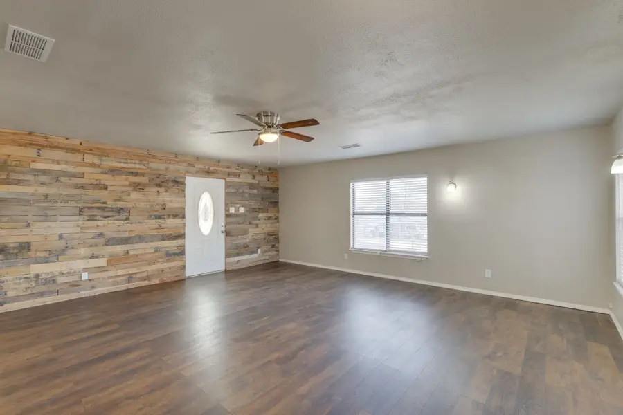 157 Harbor Drive, Gun Barrel City, TX 75156 - #3
