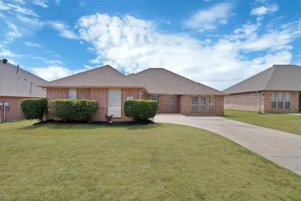 1800 Buena Vista Drive, Denton, TX 76210