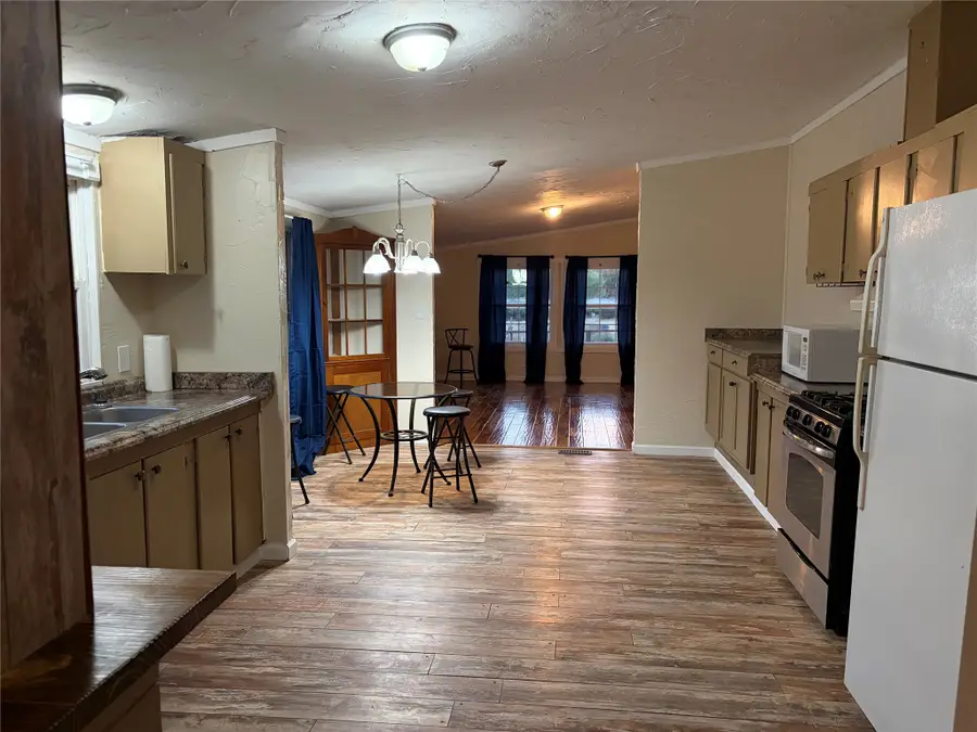 7424 N Locust Street, Denton, TX 76207 - #2