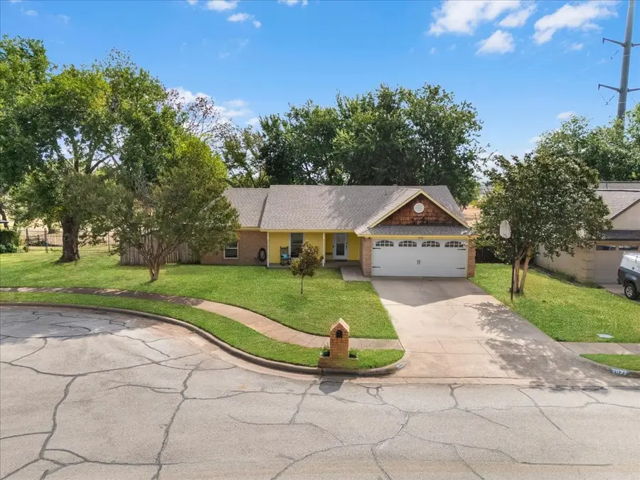3032 Oak Valley Drive, Bedford, TX 76021 - #3