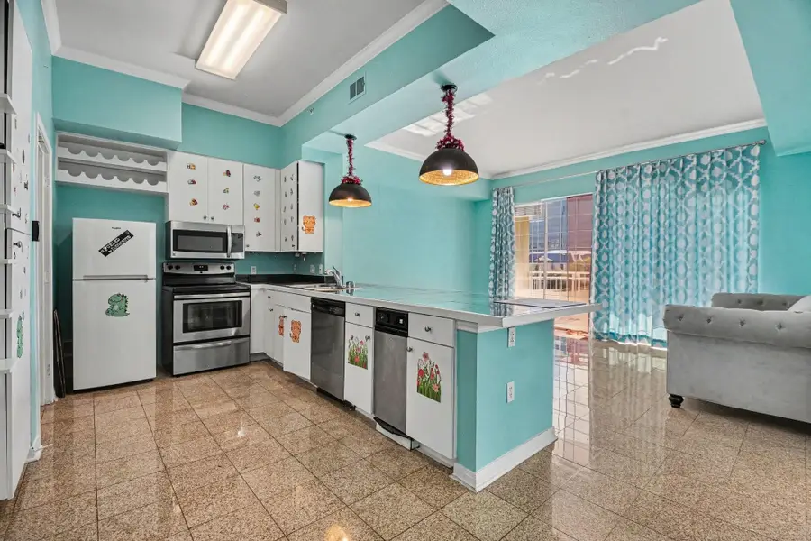 3225 Turtle Creek Boulevard #212, Dallas, TX 75219 - #2