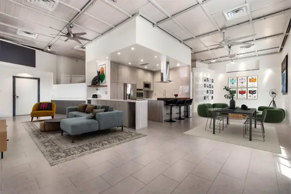 215 N Walton Street #9 & 11, Dallas, TX 75226