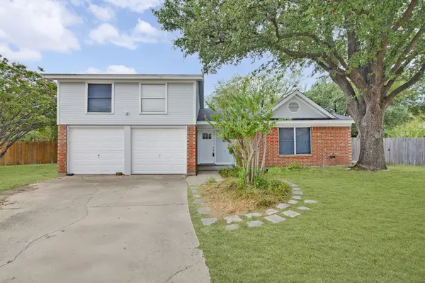 6401 Greenfield Court, Watauga, TX 76148