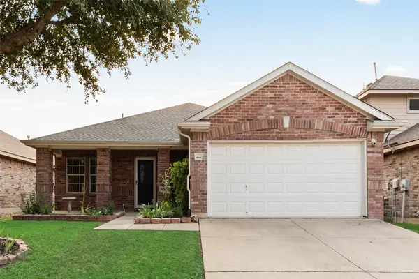 15641 Wheelhorse Trail, Fort Worth, TX 76262