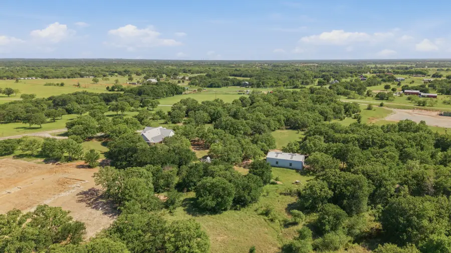 2055 County Road 1370, Alvord, TX 76225 - #3