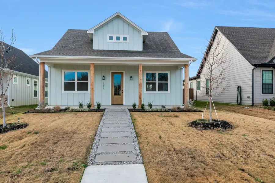 207 W 7th Street, Justin, TX 76247 - #3