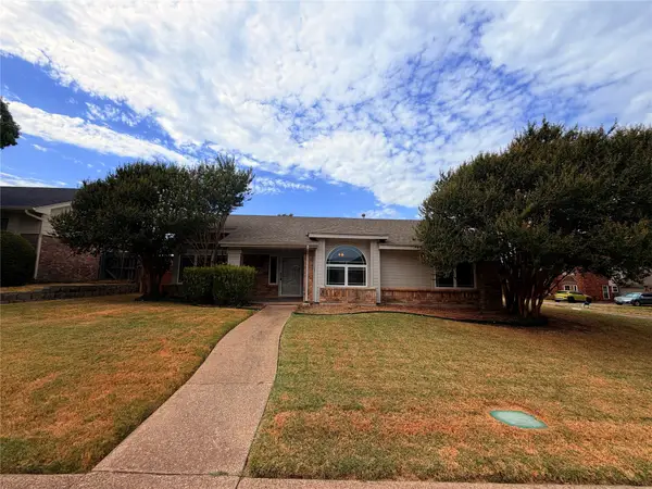 301 Hillside Court, Garland, TX 75043