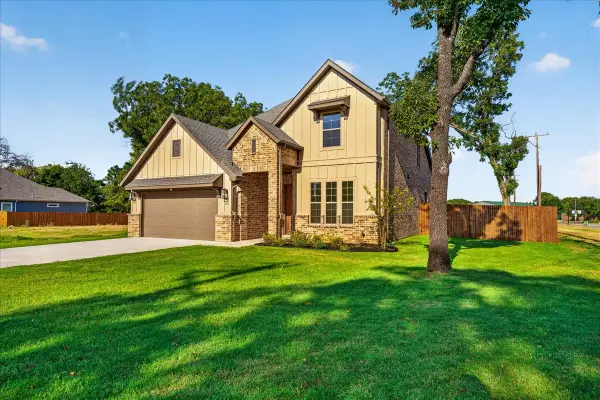 213 S Atwood Street, Boyd, TX 76023