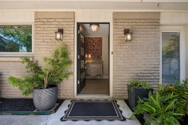 11333 Park Central Place, Dallas, TX 75230