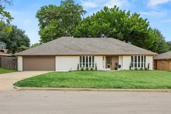 1816 Big Bend Drive, Grapevine, TX 76051