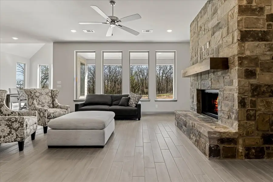 131 Spring Valley Road, Paradise, TX 76073 - #2