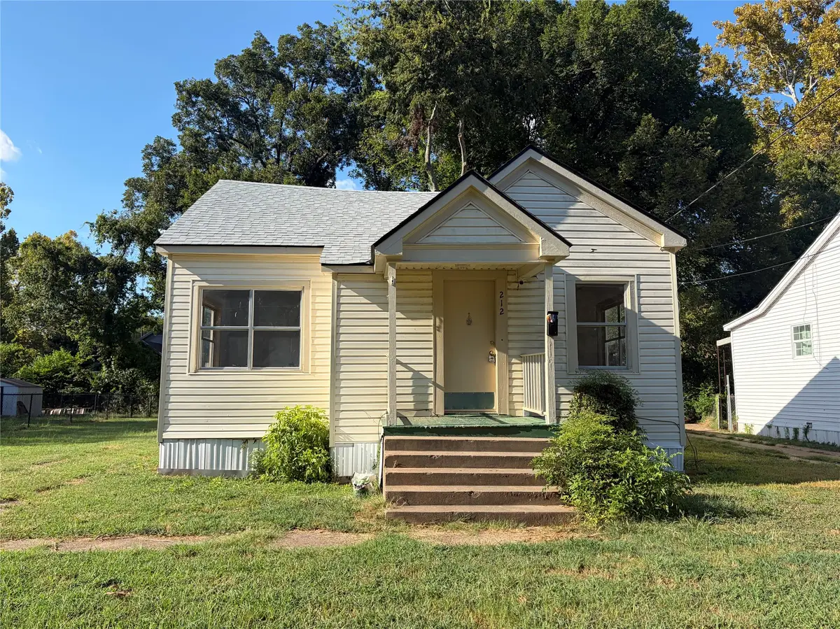 212 E Elmwood Street, Shreveport, LA 71104 - #1