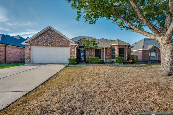3724 Longstraw Drive, Fort Worth, TX 76137