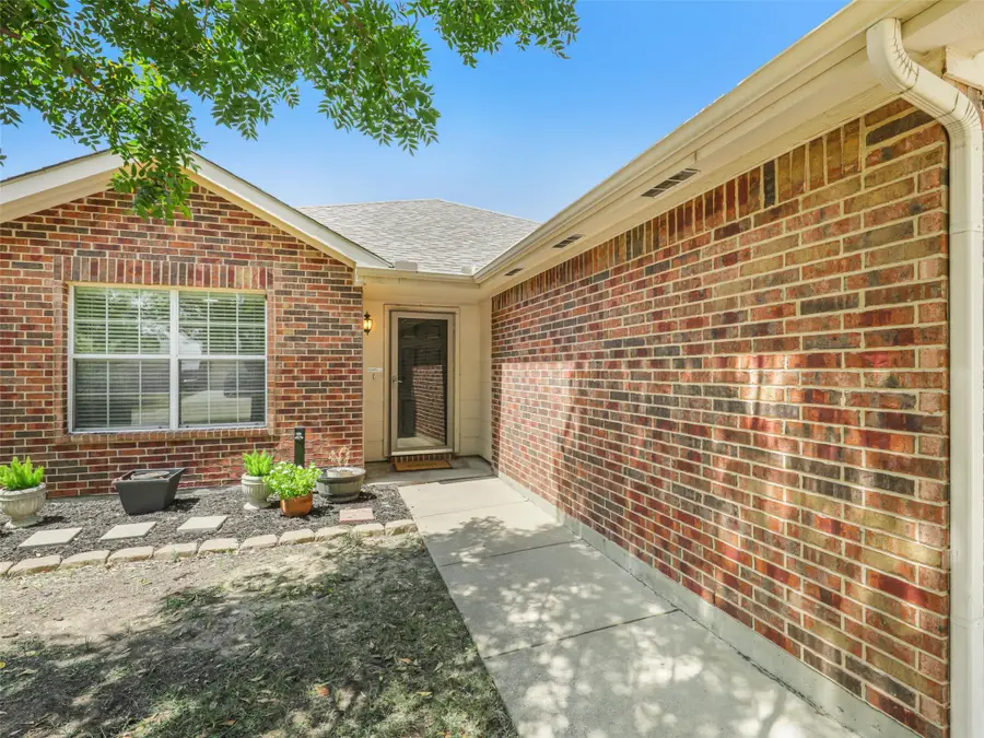 117 Palomino Lane, Krum, TX 76249 - #2