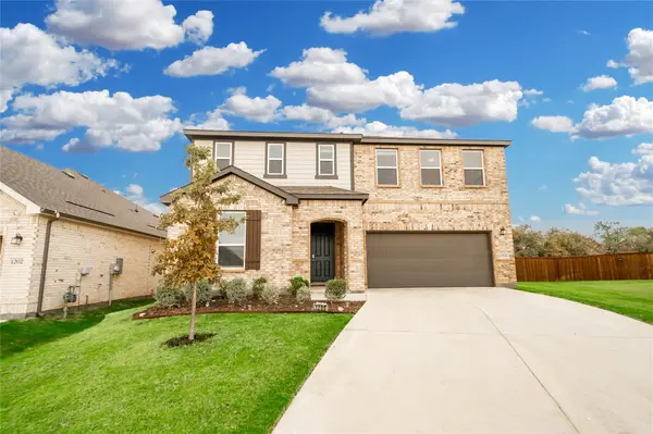 1200 Lancaster Drive, Justin, TX 76247