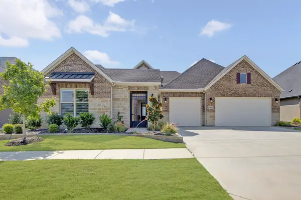10601 Drinkwater Drive, Denton, TX 76207
