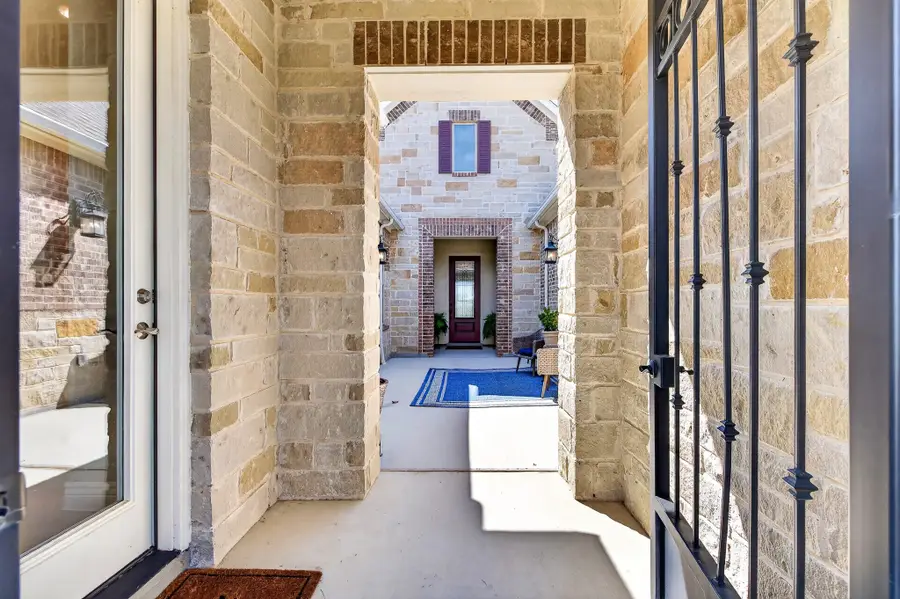 10601 Drinkwater Drive, Denton, TX 76207 - #3