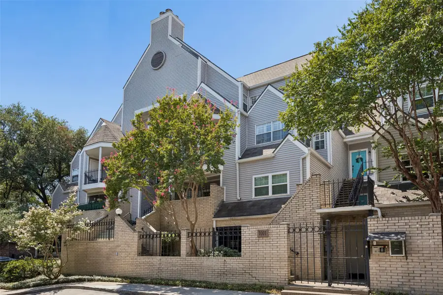 1001 Liberty Street #122, Dallas, TX 75204 - #2