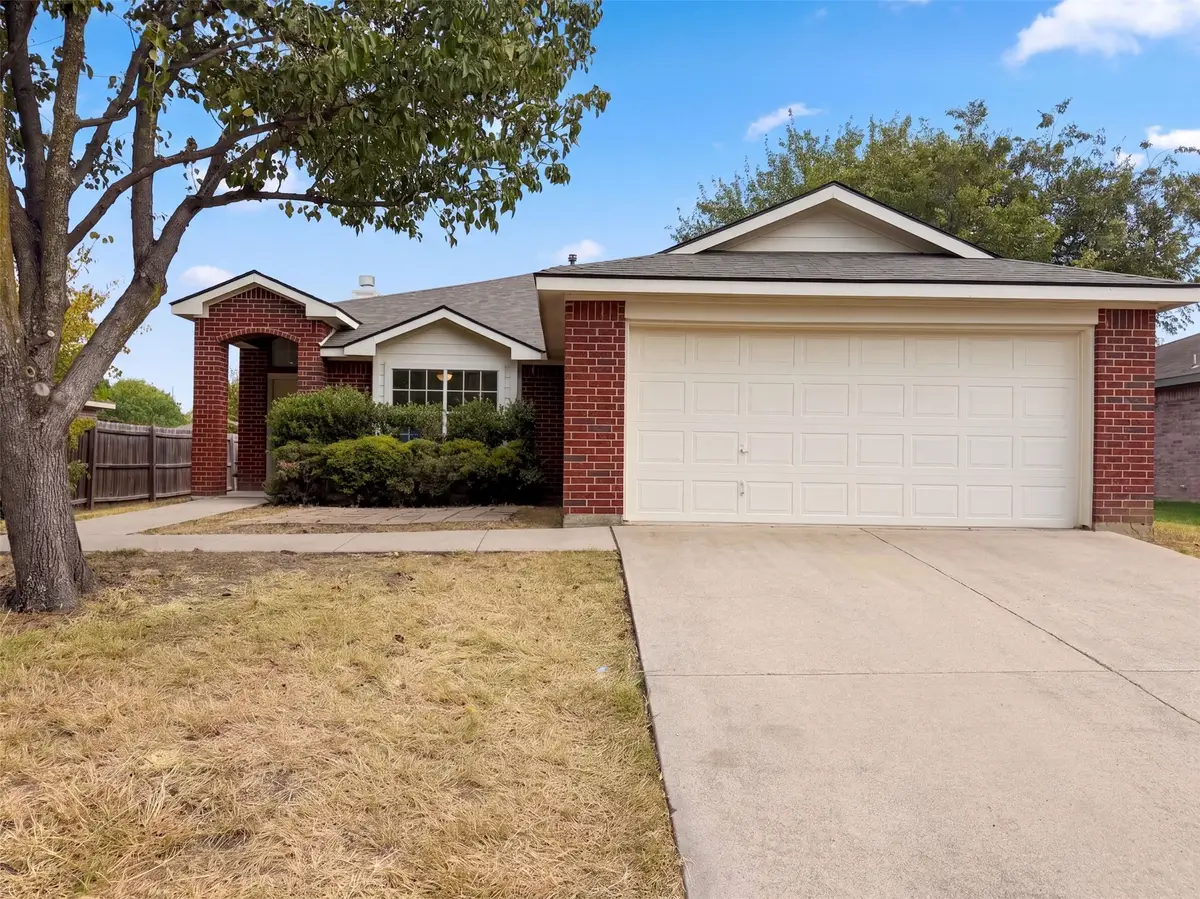 825 Dixon Lane, Denton, TX 76207 - #1