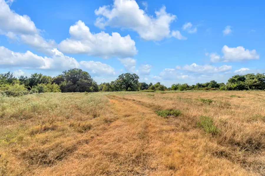 2190 County Road 1215, Savoy, TX 75479 - #2