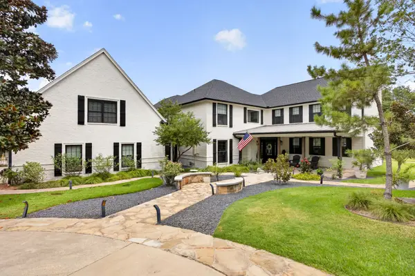 6400 Lake Oaks Circle, Fort Worth, TX 76108