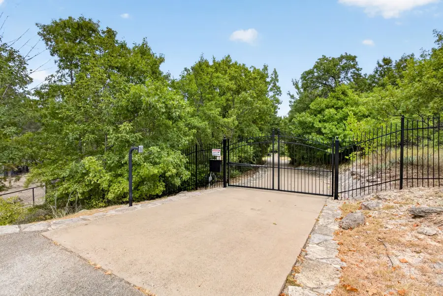 6400 Lake Oaks Circle, Fort Worth, TX 76108 - #2