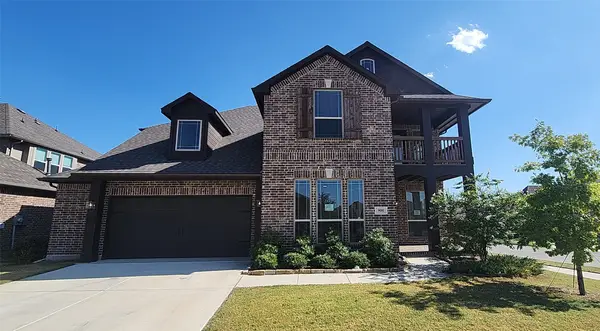 900 Superbloom Avenue, Justin, TX 76247